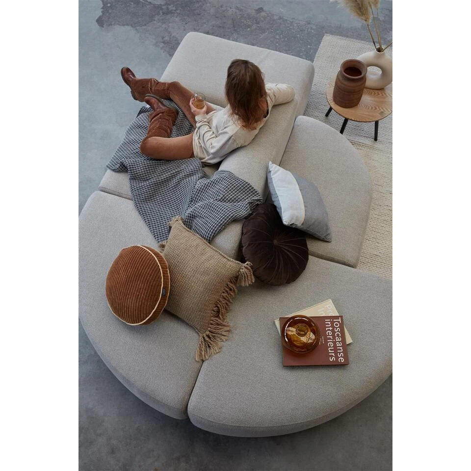 KAAT Amsterdam Sierkussen Jonine Sand - 45 X 45 Cm 6 KAAT Amsterdam Sierkussen Jonine Sand - 45 X 45 Cm - Afbeelding 4