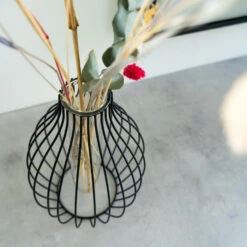 QUVIO Vaasje Met Metalen Spijlen - Zwart -Merkloos Winkel 1000071676 0101