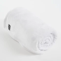 In The Mood Collection Famke Fleece Plaid - 180 X 130 Cm - Off White 8 In The Mood Collection Famke Fleece Plaid - 180 X 130 Cm - Off White -Merkloos Winkel 1000078567 0102