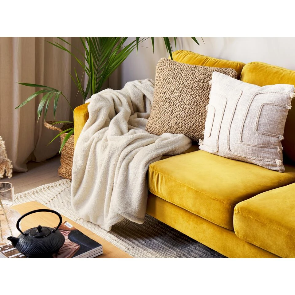 Beliani Plaid NAMDU - Beige Polyester 4 Beliani Plaid NAMDU - Beige Polyester - Afbeelding 2