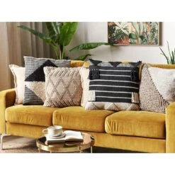 Beliani Sierkussen CHITTOOR - Zwart Katoen 9 Beliani Sierkussen CHITTOOR - Zwart Katoen -Merkloos Winkel 64672f9afc184d5b9887f679c2b8e1d6