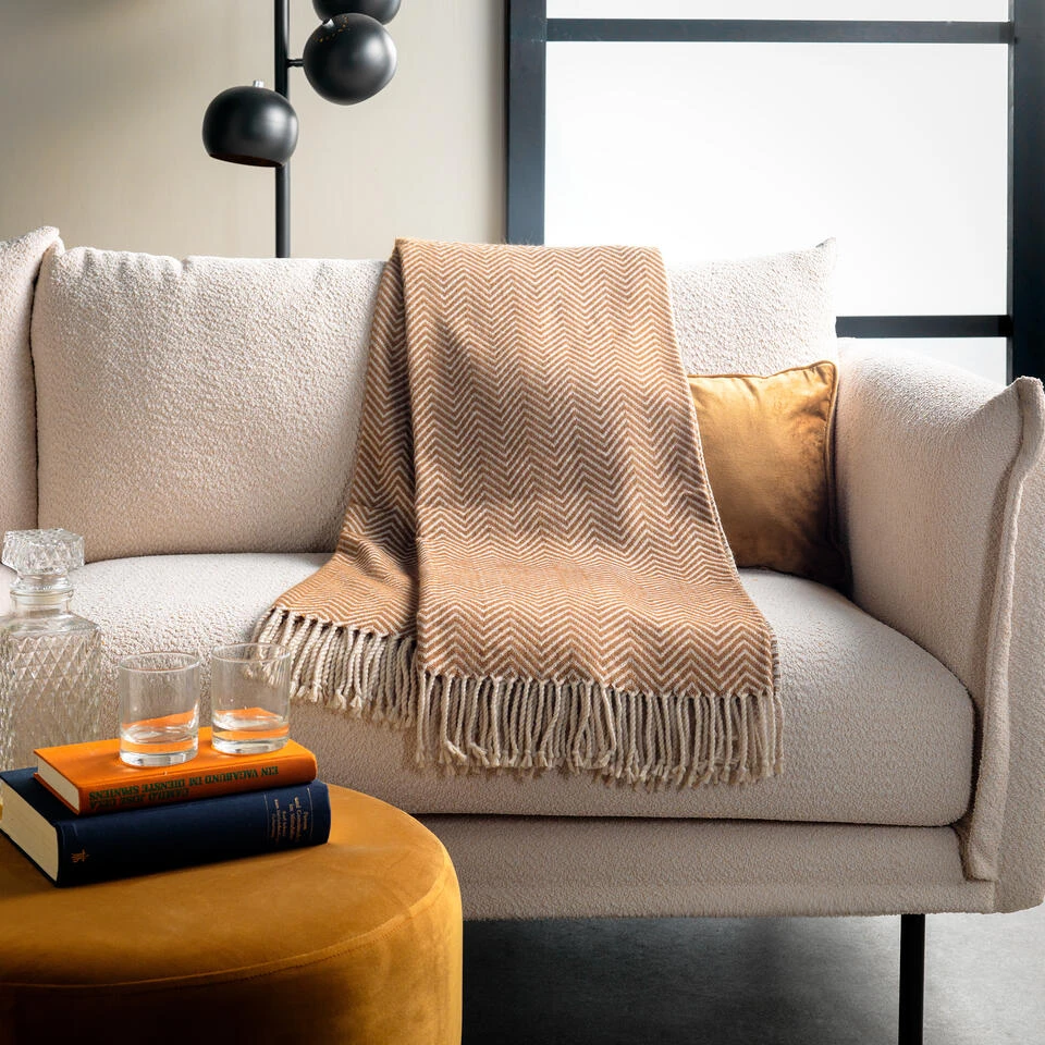 EVONY - Plaid 140x180 Cm - Tobacco Brown - Bruin - Zigzag Patroon - Franjes 4 EVONY - Plaid 140x180 Cm - Tobacco Brown - Bruin - Zigzag Patroon - Franjes - Afbeelding 2