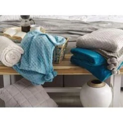 Beliani Plaid SAITLER - Blauw Polyester 8 Beliani Plaid SAITLER - Blauw Polyester -Merkloos Winkel a8bd1fbd74ab46b3b50d857edc5abfea