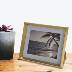 Merkloos Fotolijst - Goudkleurig - Kunststof - Voor Fotoformaat 13 X 18 Cm -Merkloos Winkel c9f30a17fef14f53a698763d81c057cc