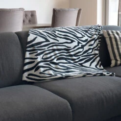 Bellatio Design Plaid - Fleece Deken - Zebra Dieren Print - 120 X 160 Cm -Merkloos Winkel e54b781b43e240538fc9c565221f75e2