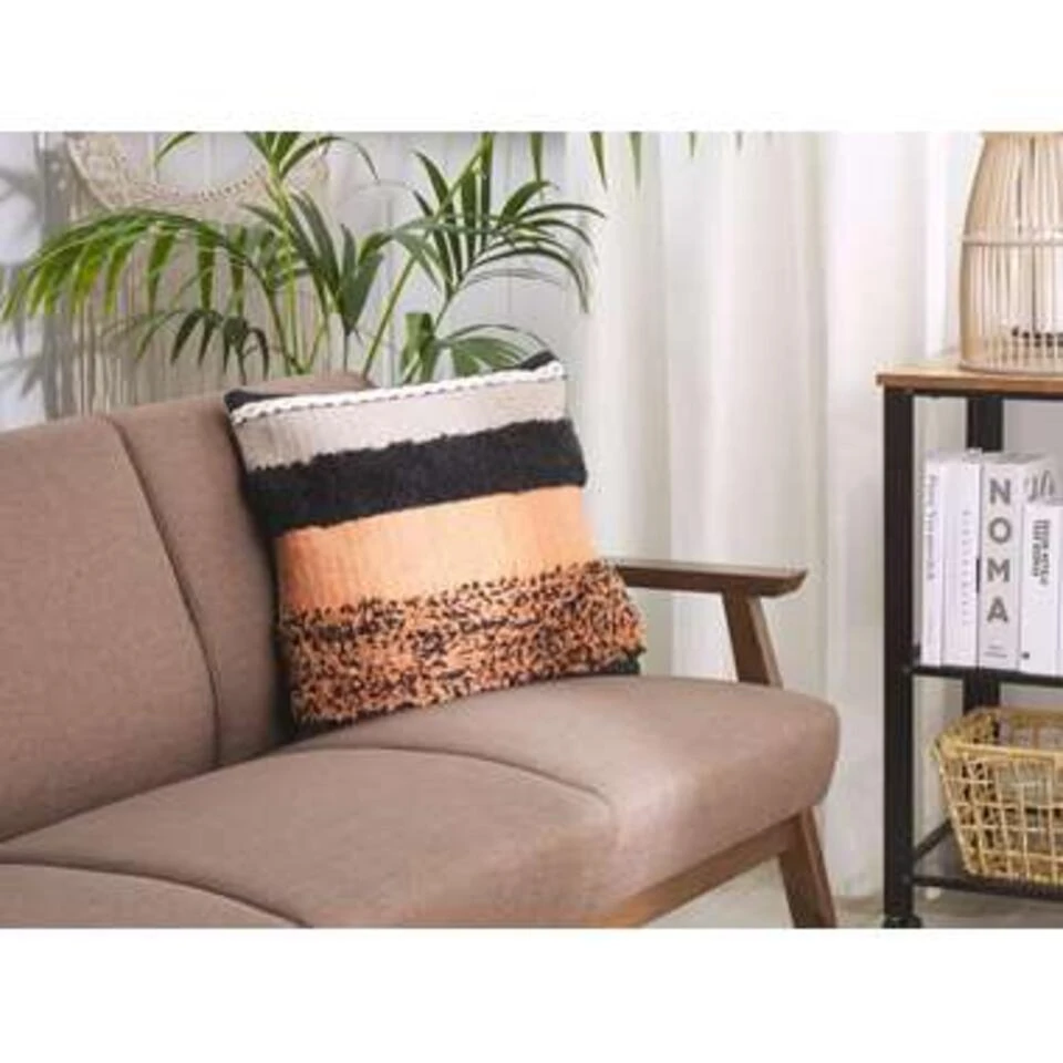 Beliani Sierkussen MIHALGAZI - Multicolor Wol, Katoen 4 Beliani Sierkussen MIHALGAZI - Multicolor Wol, Katoen - Afbeelding 2